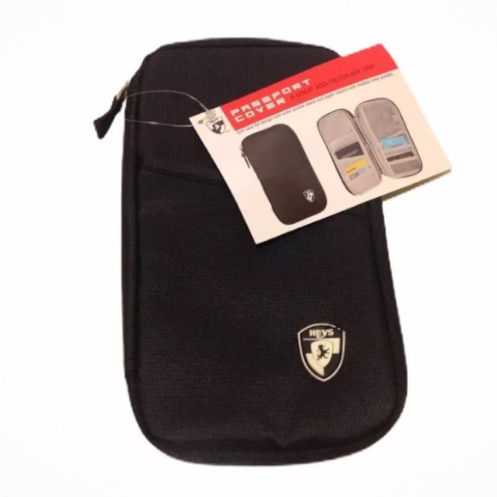 New HEYS Passport Multi Pockets Organizer/Cover  Case For Travel Documents Trip